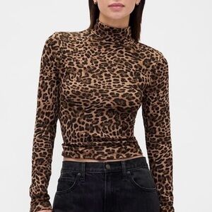 GAP Leopard Print Long Sleeve Turtleneck Top